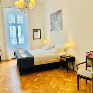 City Rooms